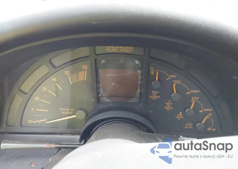 1990 Chevrolet Corvette из США, поврежденный, VIN 1G1YY3385L5104045